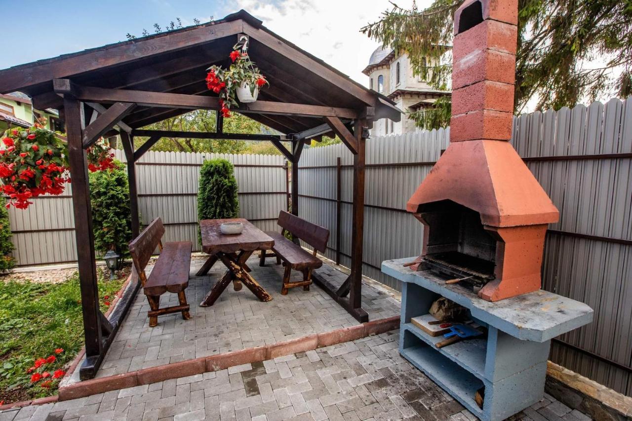 Casa Andy Hotel Buşteni Exterior foto